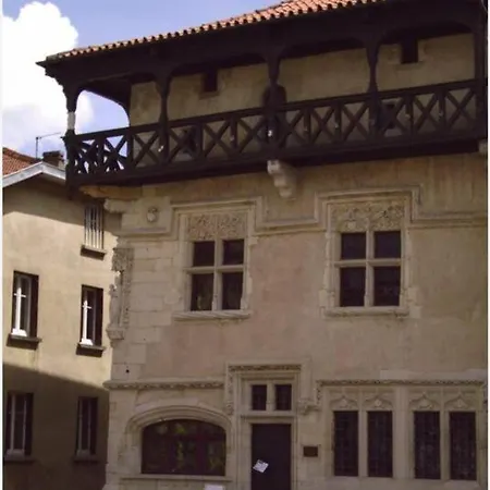 90 M2 Apartment *