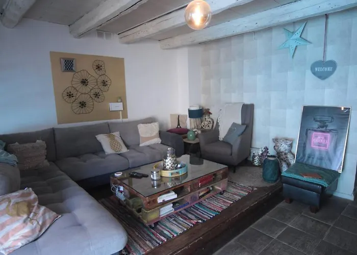 90 M2 Апартаменты Vic-sur-Seille